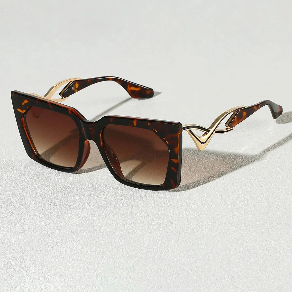 Isla Lustra Cat-Eye Sunglasses