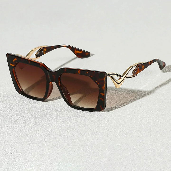 Isla Lustra Cat Eye Shades