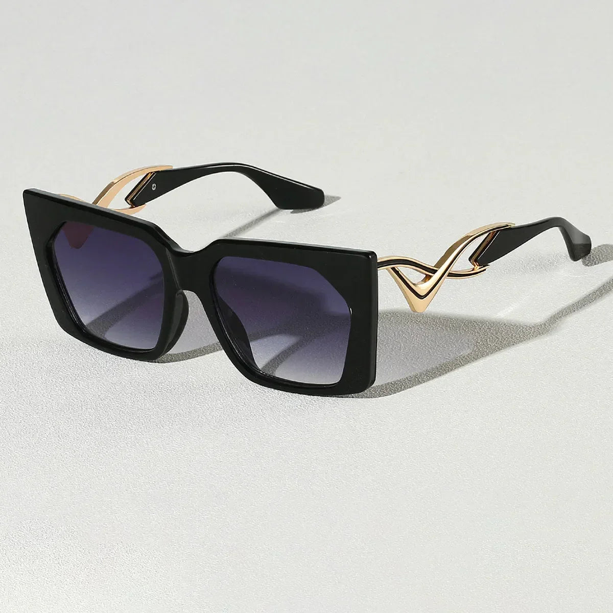 Isla Lustra Cat-Eye Sunglasses